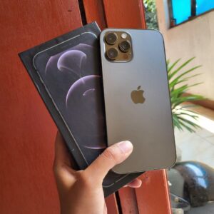 Apple iPhone 12 Pro and iPhone 12 Pro Max with 5G